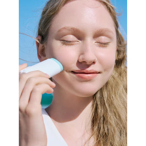 Centella Asiatica Infused Sun Stick: Soothe and Repair Sun-Exposed Skin